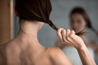 Thinning hair in women: Why does it happen and what helps?